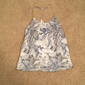 Flowy tank